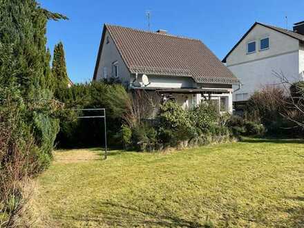 Sonniges Zuhause mit großem Garten