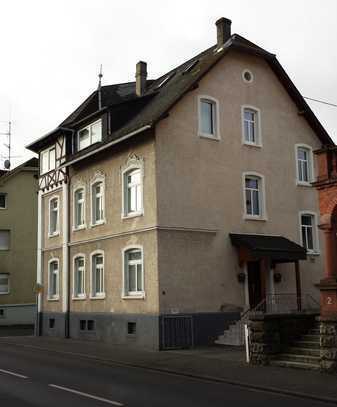 Altbau mit 3 Wohnungen in zentraler Lage in Montabaur