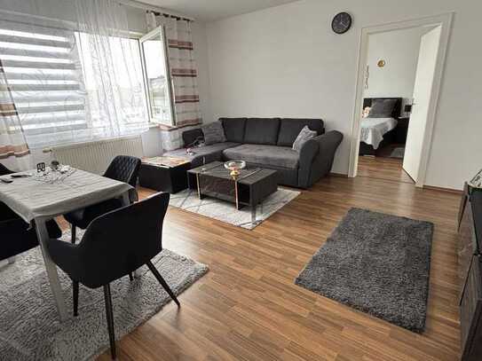 Solide Kapitalanlage! Helle modernisierte 2 Zimmerwohnung mit Sonnenbalkon!