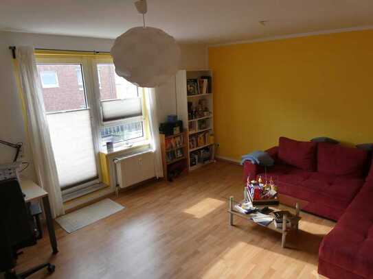 Nachmieter für 2 ZKB mit Balkon und Einbauküche gesucht