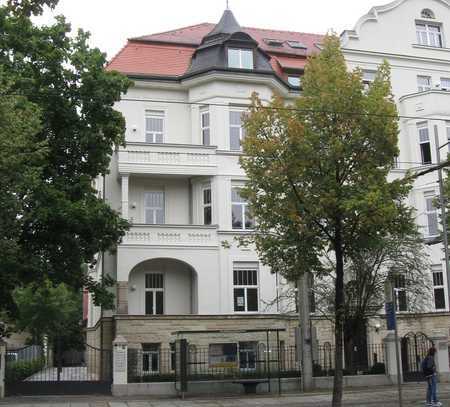 2-Raum Wohnung mit Balkon im Zentrum- Nordwest zu vermieten