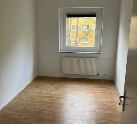 47603/71 2 Zimmer Wohnung in Weidenpesch