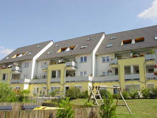 sonnige Terrassenwohnung mit offener Küche in Bernsdorf