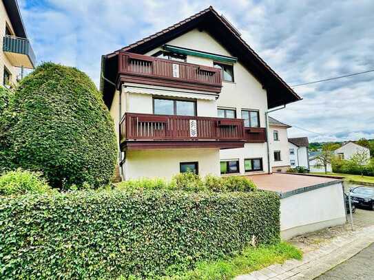 **Attraktives Wohnen in Hasborn-Dautweiler: Großzügiges Haus mit Garten und Garage**