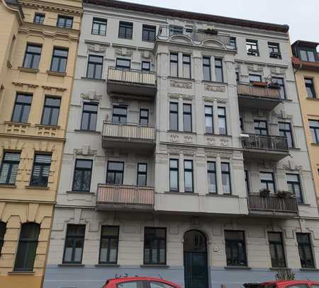 Schöne 3-Raum-Wohnung mit Balkon zwischen Hasselbachplatz und Uniklinik!