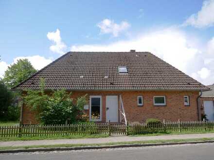 Gepflegtes Einfamilienhaus 
mit 6 Wohnräumen in bevorz. Wohnlage von Brunsbüttel