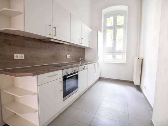 **Nahe Schloss Charlottenburg** familienfreundliche 3 Zimmerwohnung ** Erdgeschoss**Einbauküche**