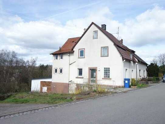 OSTERBURKEN-SCHLIERSTDT: ENTKERNTES EINFAMILIENHAUS!