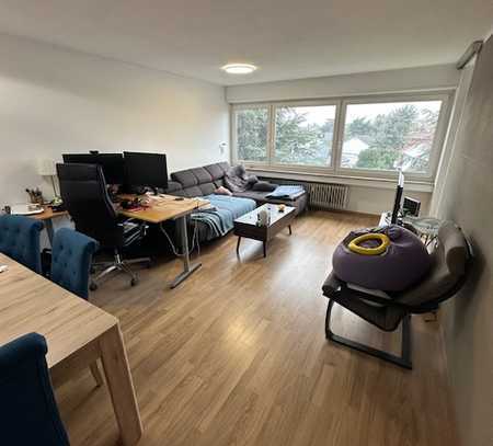 Geräumige 2 -Zimmerwohnung mit ca. 55 qm, Balkon und KFZ-Außenstellplatz ab 01.01. zu vermieten!!