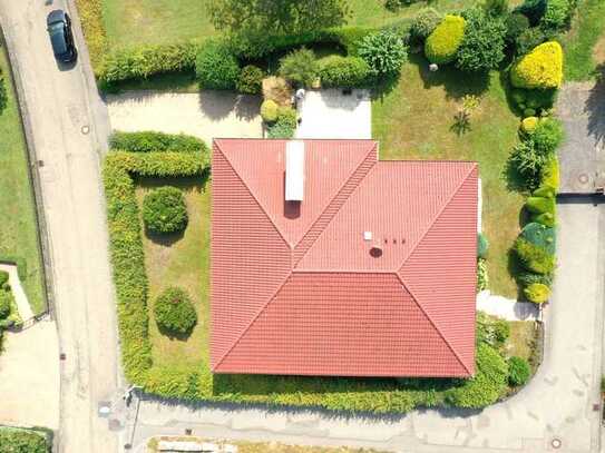 BUNGALOW IN HERVORRAGENDER LAGE MIT HERRLICHER FERNSICHT