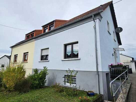 gepflegtes Einfamilienhaus / Garage in Großrosseln-St. Nikolaus