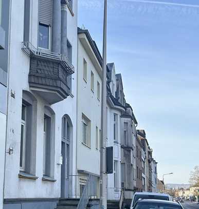 Einfache aber stilvolle Büroflächen in 52355 Düren, mit 2 Stellplätzen