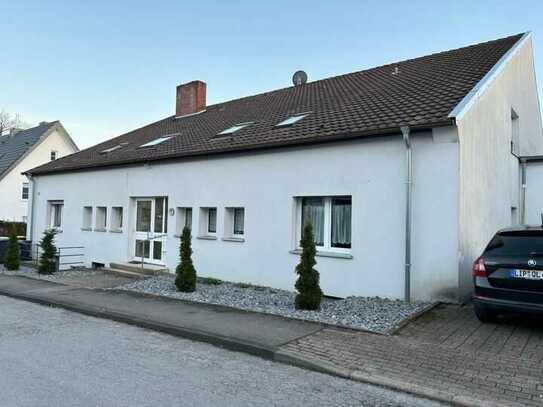 Schöne 3-Zimmer-Wohnung mit Balkon in Bad Meinberg