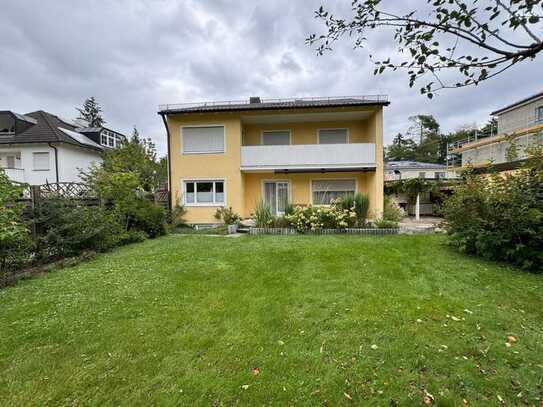 Gepflegtes 7-Zimmer-Haus mit moderner Einbauküche in Waldtrudering