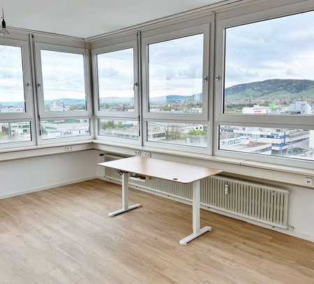Großzügige und modernisierte Büroräumlichkeiten in 7. Etage - Zentral in Fellbach