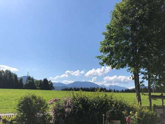 1.010 qm Grundstück mit Südausrichtung und unverb. Bergpanorama - Siegsdorf - Nähe Kloster Maria Eck