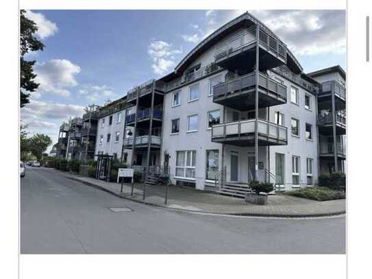 Stilvolle 3-Raum-Wohnung mit Terrasse und Einbauküche in Hürth-Efferen