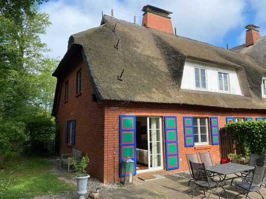 Exklusives Reihenendhaus mit großzügigem Gartenanteil in Ahrenshoop