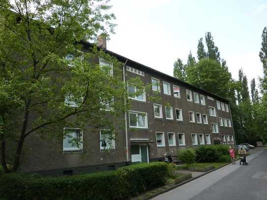 GUT VERMIETETE WOHNUNG MIT BALKON!