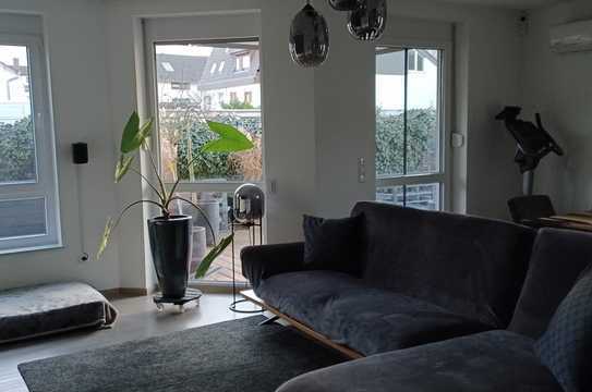 Geschmackvolle 3-Zimmer-EG-Wohnung mit Terrasse und eigenem Garten