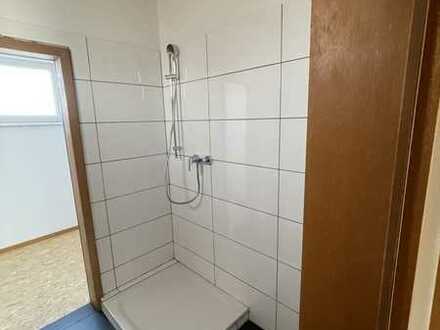 Geräumige, vollständig renovierte 2-Zimmer-Wohnung in Mönchengladbach