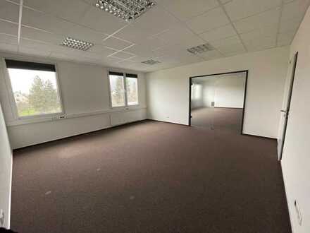 Attraktive Bürofläche im Businesscenter mit vielfältigen Möglichkeiten in bester Lage zu vermieten!