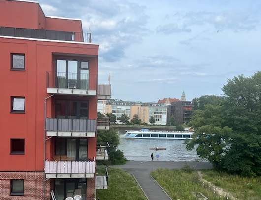 Erstbezug mit Balkon und EBK: Geschmackvolle 1-Raum-Wohnung mit lux. Innenausstattung