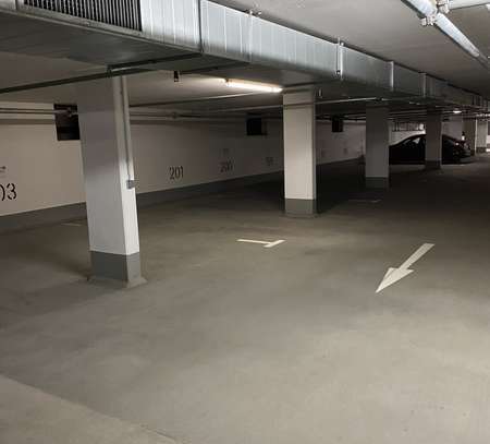 zentraler Garagenstellplatz zu vermieten