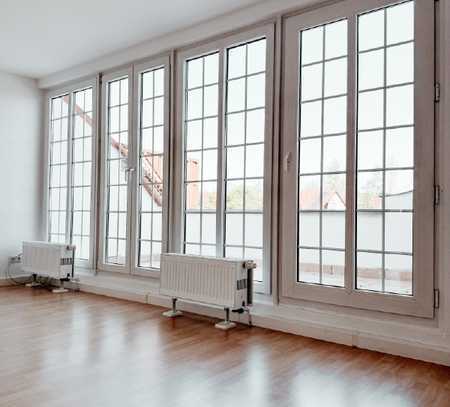 Helle Maisonette Wohnung , NEU SANIERT - mit tollem Ausblick