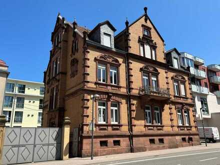 ++ Repräsentative, helle Büro-bzw. Praxisetage mit 5 ZKBWCBalkon im 1.OG in Ringlage LD-Zentrum! ++
