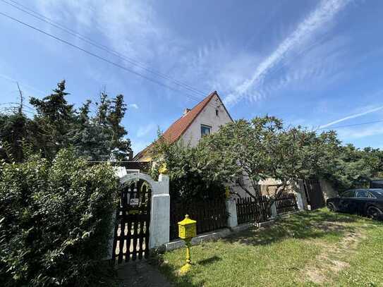 Einfamilienhaus in Alleinlage mit großem Garten in Eichstedt