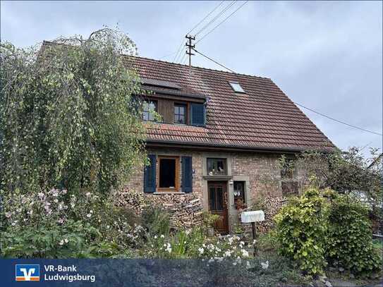 Charmantes Einfamilienhaus mit viel Platz
und hübschem Garten