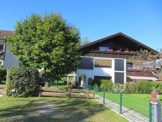 Freundliche 4-Zimmer-Wohnung mit Balkon und Einbauküche in Oberaudorf