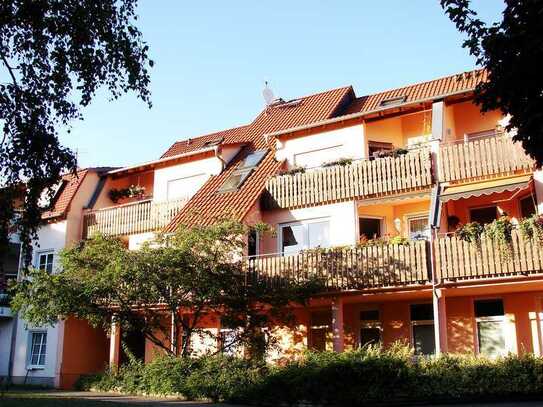 Zentral gelegene, top ausgestattete 2,5-Raumwohnung frei