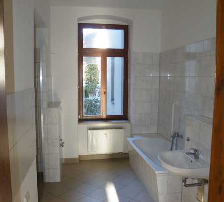 Osterangebot: 1. Kaltmiete geschenkt! Großzügige 3-Raumwohnung *Balkon *Tageslichtbad *Toplage