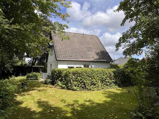 Ruhige Lage mit grossem Garten am Ende einer Stichstraße mit Vollkeller