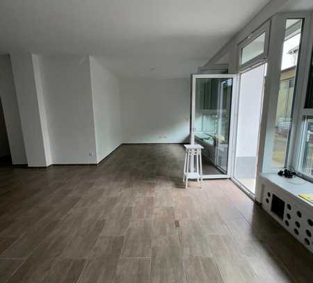 Sanierte EG Whg mit Terrasse: attraktive 3,5 Zimmer-Wohnung in Bobenheim-Roxheim