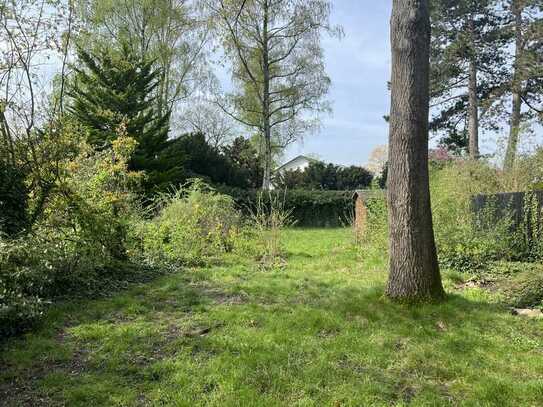 Bestlage! Bauträgerfreies Grundstück für kleineren Bungalow im Bereich der Ostfeldstraße