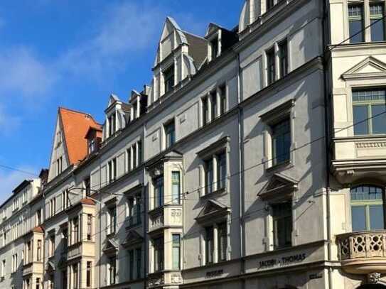 Schöne 2-Zi. Wohnung mit BALKON und Erker zu verkaufen!