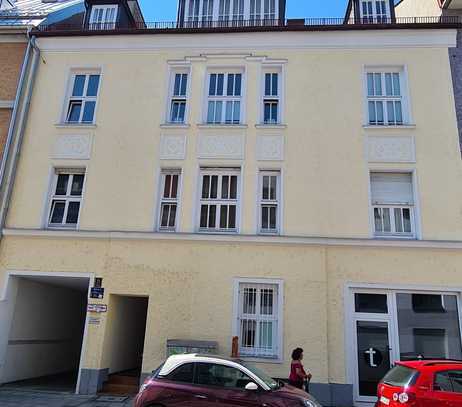 Zentrale 2-Zimmer-Wohnung mit Balkon in München Maxvorstadt