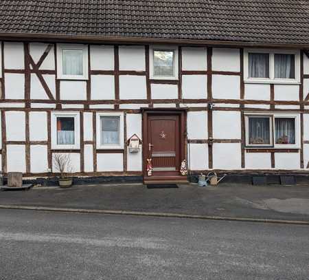 Schönes Bauernhaus für Handwerker und Tierbesitzer geeignet