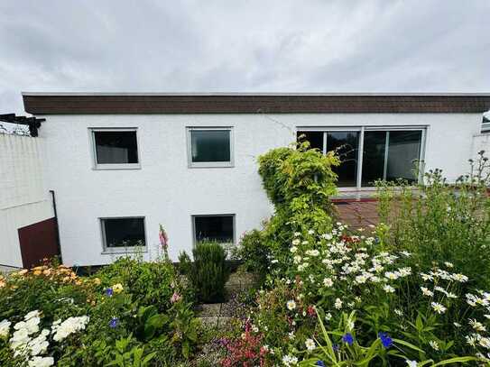 Viel Platz für die Familie: Traumhaus mit großem Garten in idyllischer Lage von Swisttal Buschhoven!