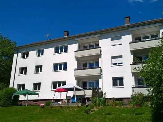 3-ZKB-Eigentumswohnung, modernisiert mit Gartenanteil und eigener Garage