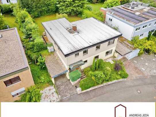 Exklusives Einfamilienhaus mit idyllischem Garten, Schwimmbad und enormen Weitblick in Oberstenfeld