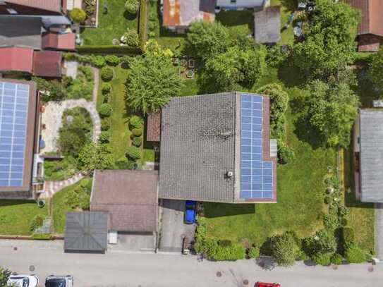 Großzügiges Haus mit vielseitigen Nutzungsmöglichkeiten und großem Garten in ruhiger Lage