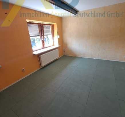 Kleines EFH (65m²) auf 480m² Grundstück.
Ruhige Ortslage am Waldrand.