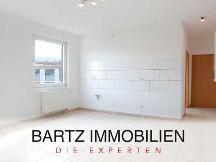 Helle 3-Zimmer-Wohnung im 2. Obergeschoss mit Balkon und Stellplatz in zentraler Lage