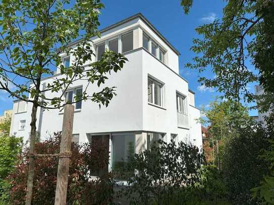 Elegantes freistehendes Einfamilienhaus - Neubau bezugsfertig