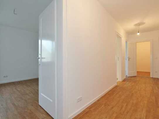 Exklusive, ruhige und sonnige 2-Zimmer-Wohnung mit zwei Balkonen in Schwabing-West, München