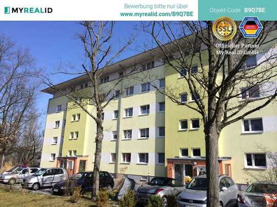 Komfortable 1-Zimmer-Wohnung mit großem Balkon und Aufzug auf der Hardhöhe